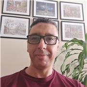 Professor nativo de francês lecionando todos os níveis